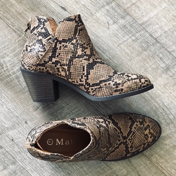 Mata Boho Python Snake Animal Print Heeled Bootie - Picture 6 of 9